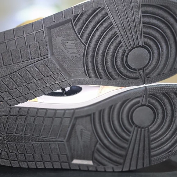 Nike Air Jordan 1 MID SE "Flight Club" Size 13 (Brand New W/ Box) - Picture 5 of 5